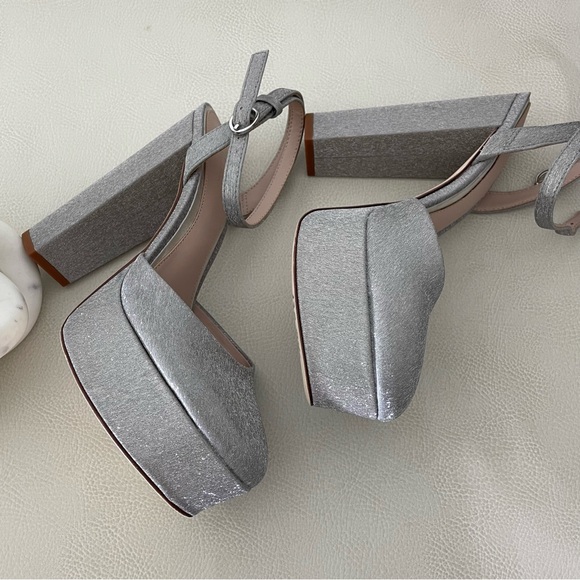 Antonio Melani x Born on Fifth Liv Metallic Glitter Closed Toe Platform Pumps - Picture 12 of 15